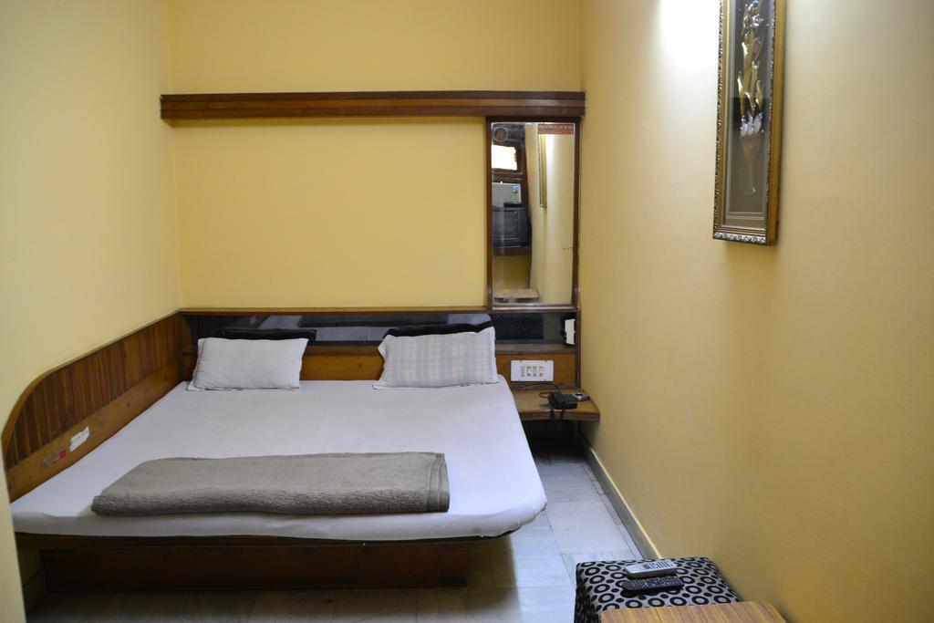 Yes Please Guest House New Delhi Ruang foto
