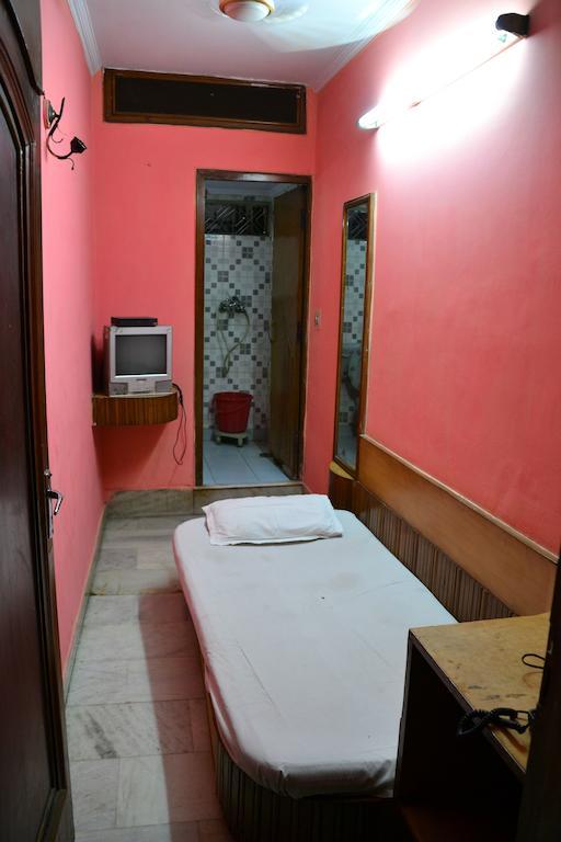 Yes Please Guest House New Delhi Ruang foto